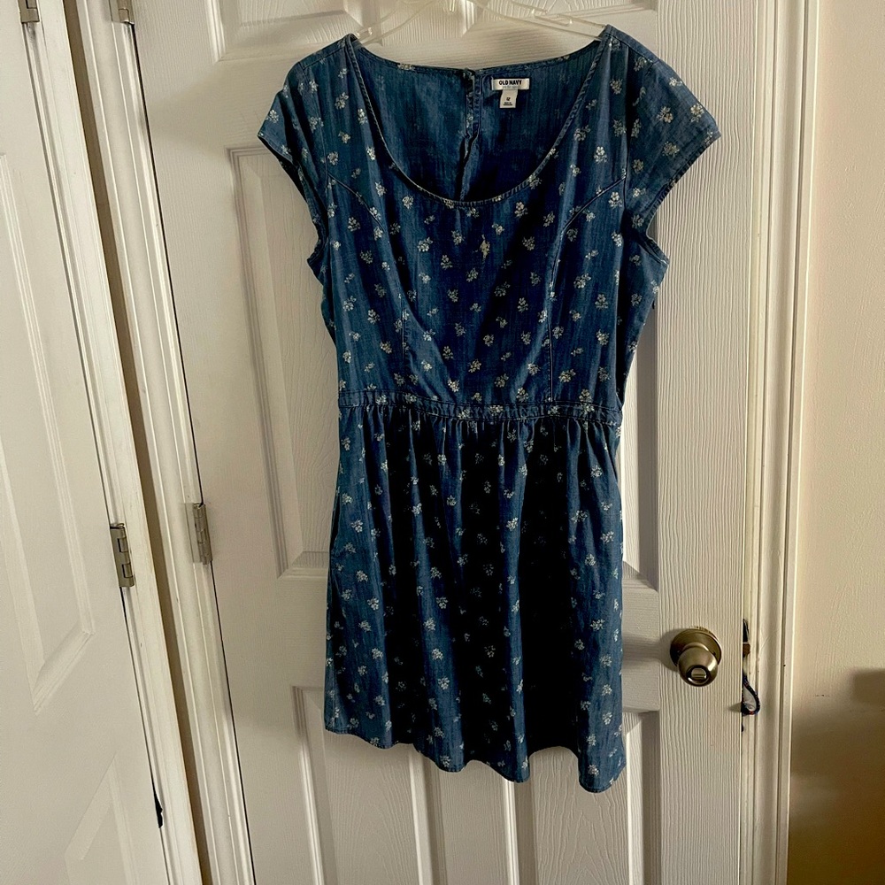 Old Navy Floral Print Denim Dress